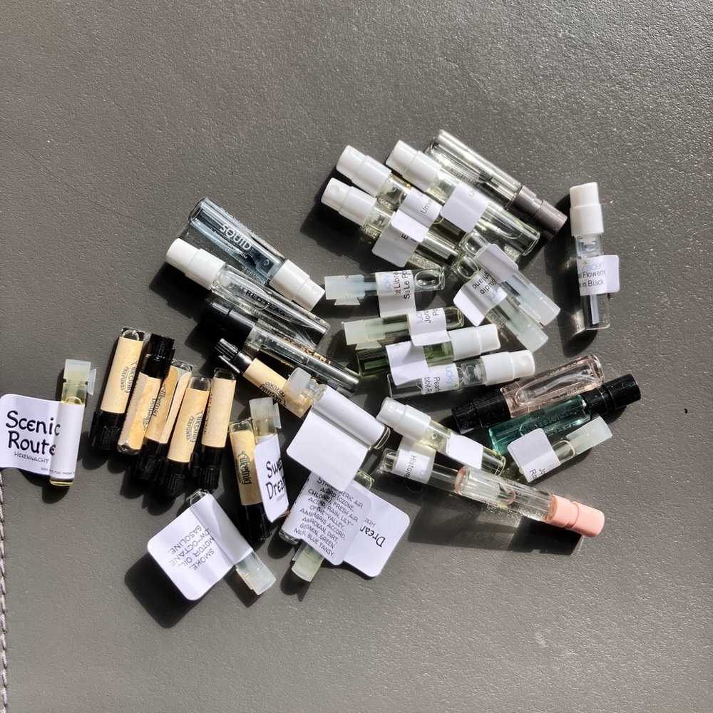 33 Niche fragrance samples